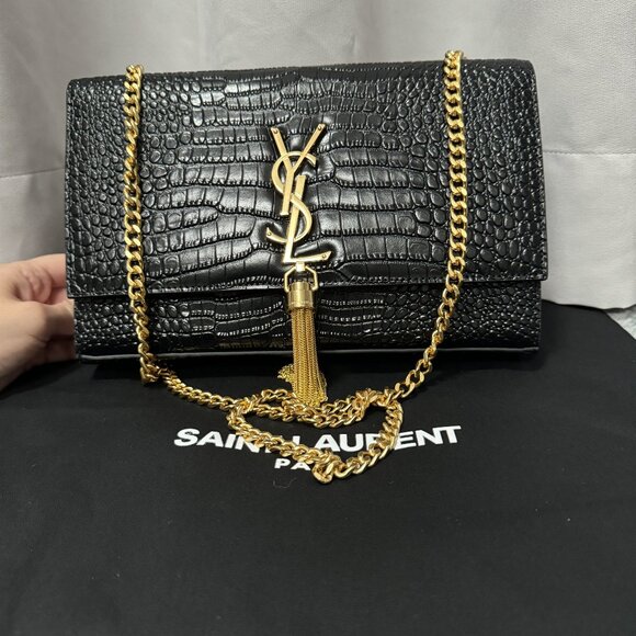 Yves Saint Laurent Handbags - Yves Saint Laurent Black shoulder bag